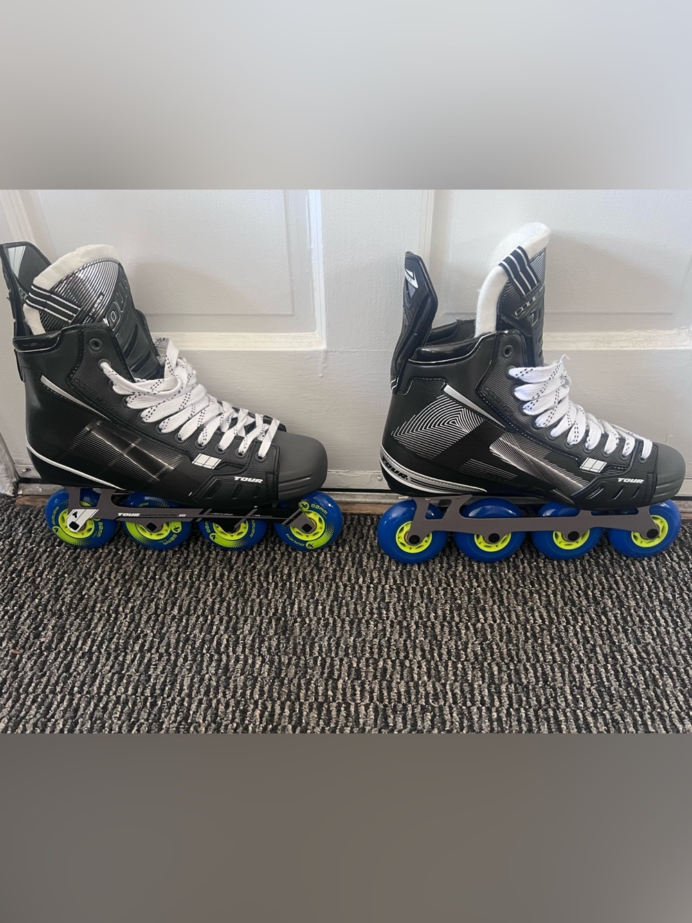 BRAND NEW - Tour Rollerblades - Men’s Size 12 - Inline Skate for Court, Ourdoors